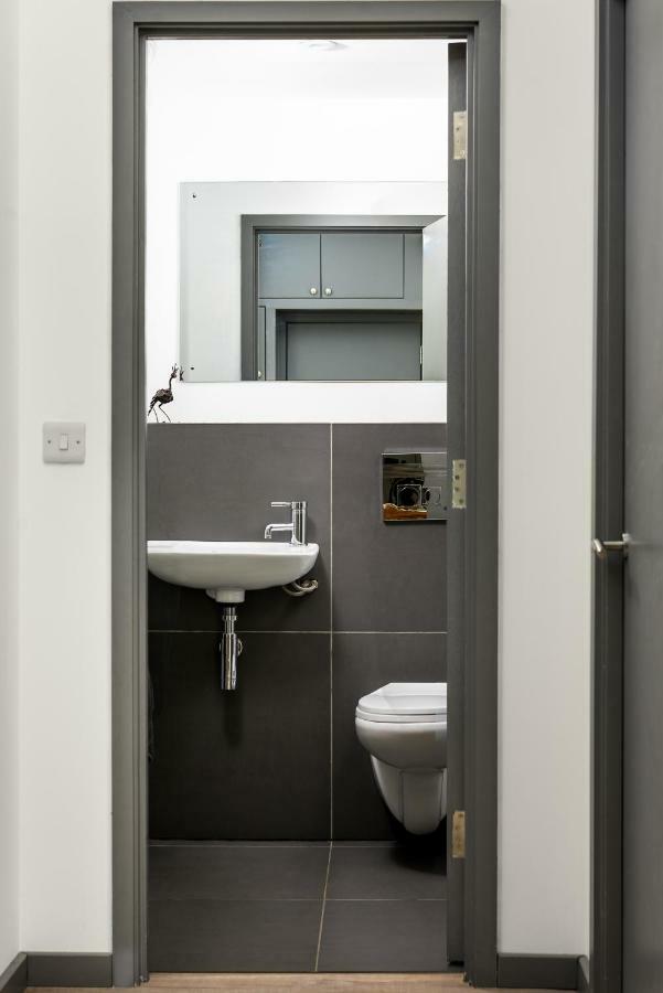 Lancing Beach Apartment. Buitenkant foto