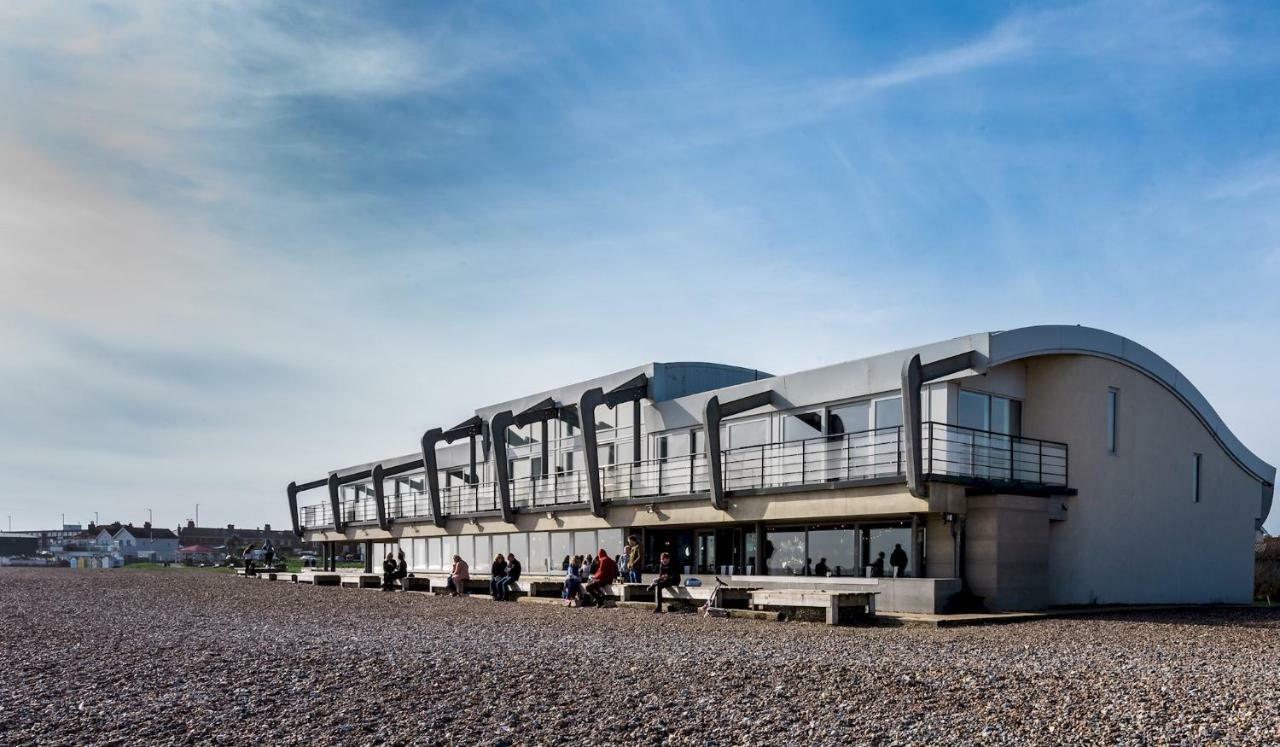 Lancing Beach Apartment. Buitenkant foto
